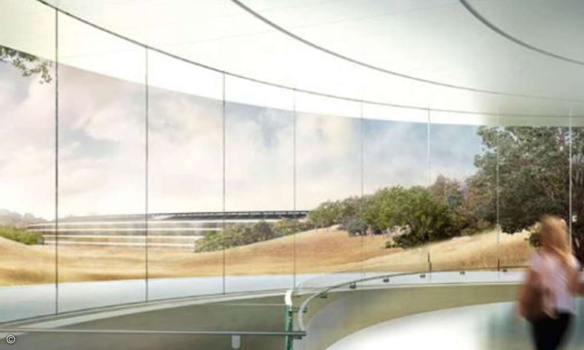 Der Blick vom Auditorium auf das Hauptgebäude (Foto: Cupertino)