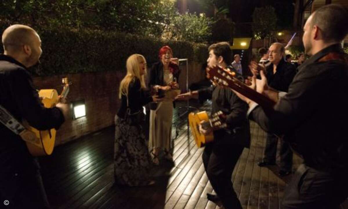 ...und Gitarrenklänge am Pool... (Bild: Autotask)