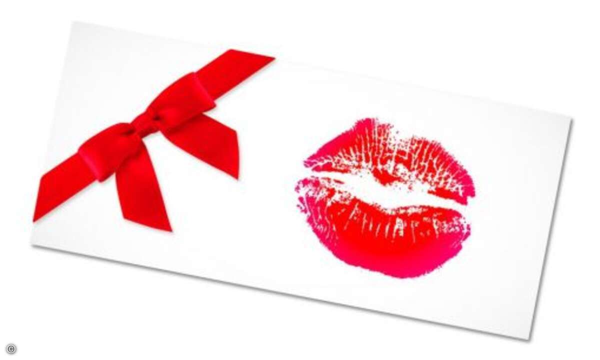 Die Liebesfalle: Immer wieder gelingt es Kriminellen, Internetnutzer auf Dating-Portale zu locken. Die Abzocke läuft dann meist so, oder so ähnlich, ab: Besonders attraktive Fake-Mitglieder wollen das Opfer unbedingt besuchen, nur fehlt das Geld für