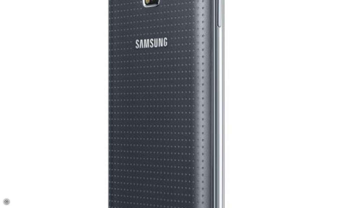 Die Rückseite des Smartphones ist weiterhin aus Plastik (Foto: Samsung)