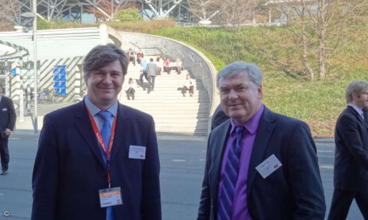 Das CRN-Team unter Chefredakteur Martin Fryba (r.) und Samba