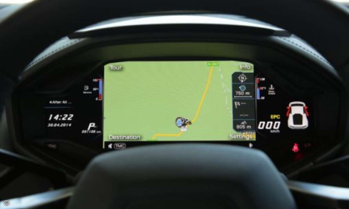 Der »Full Infotainment Mode« konzentriert sich schließlich hauptsächlich auf Funktionen wie Audio und Navigation und macht die Geschwindigkeit zur wohl schönsten Nebensache der Welt. (Bild: Lamborghini)