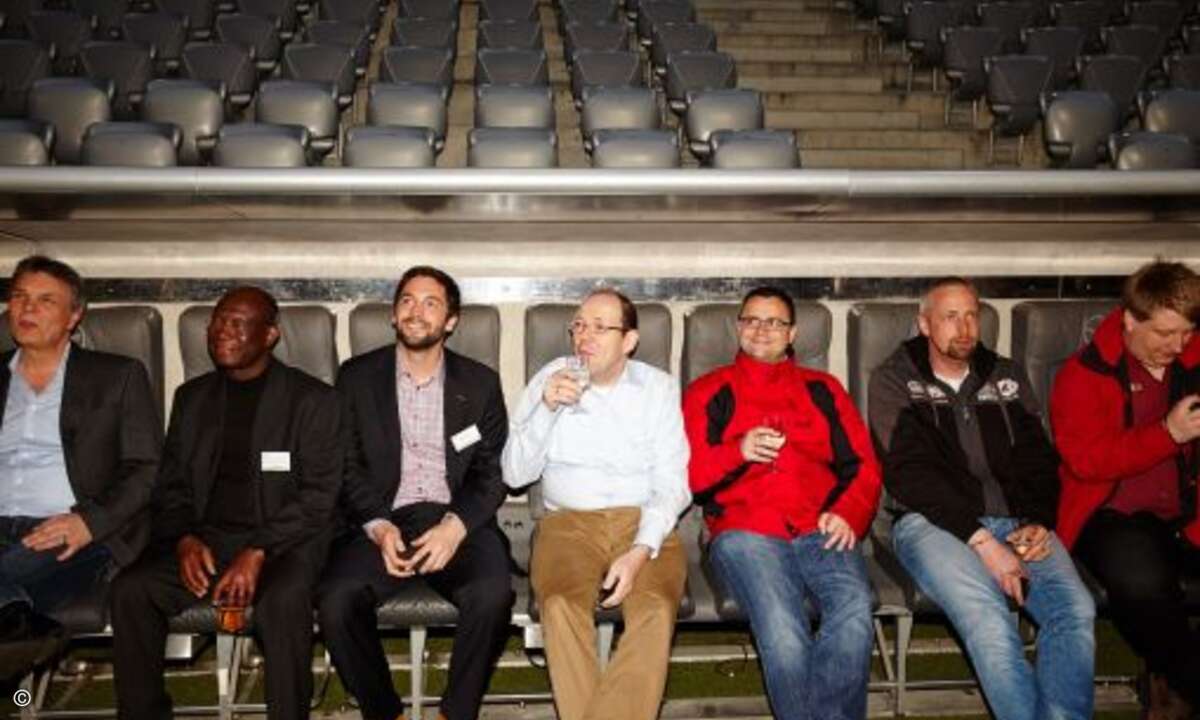 Auf der Trainerbank konnten sich die Besucher einmal wie Pep Guardiola fühlen (Bild: Acer)