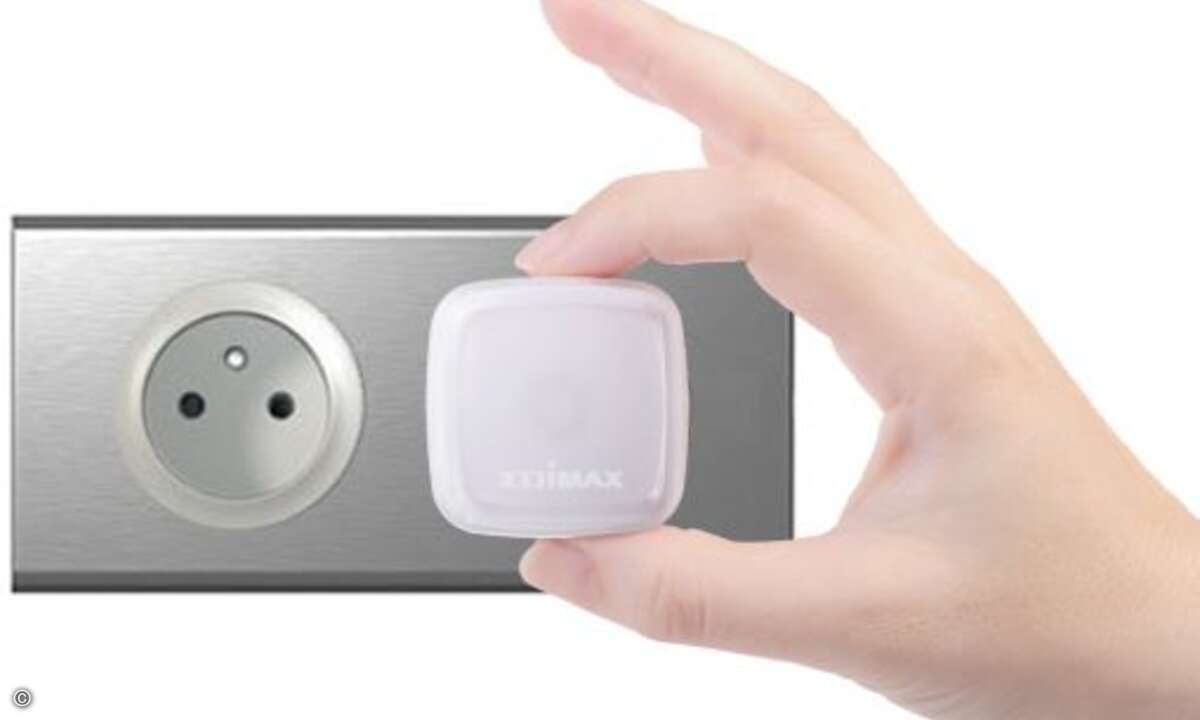 Trotz der zahlreichen Funktionen braucht der Edimax EW-7438RPnAir gerade einmal einen Steckdosenplatz. (Bild: Edimax)