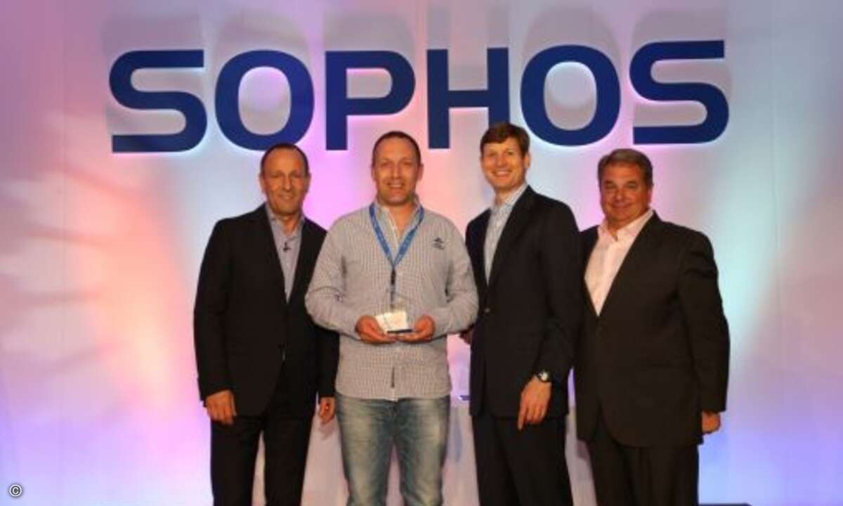 Newcomer of the Year ist UMB: Günter Junk (Sophos), Armin Wyss (UMB), Kris Hagerman und Mike Valentine (beide Sophos, v.l.n.r.)