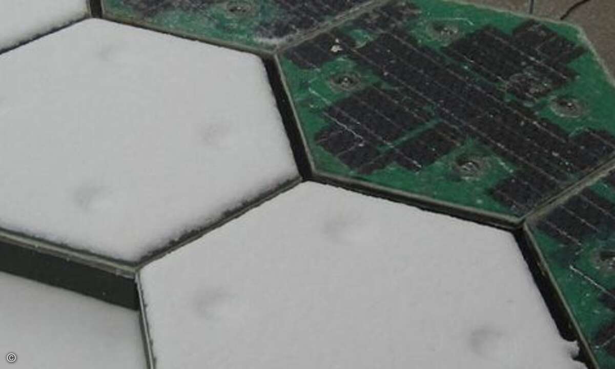 Damit Schnee und Eis keine Chance haben: Die Solarzellen könnten im Winter beheizt werden (Bild: Solar Roadways)