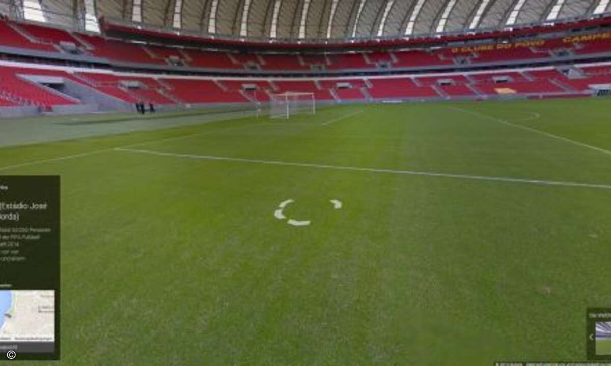 Perfekter Ort für die perfekte Flanke im Beira-Rio (Estádio José Pinheiro Borda).
Dieses Stadion fasst 52.000 Personen und ist während der FIFA Fußball-Weltmeisterschaft 2014 Austragungsort von vier Gruppenspielen und einem Achtelfinalspiel.
(Bil