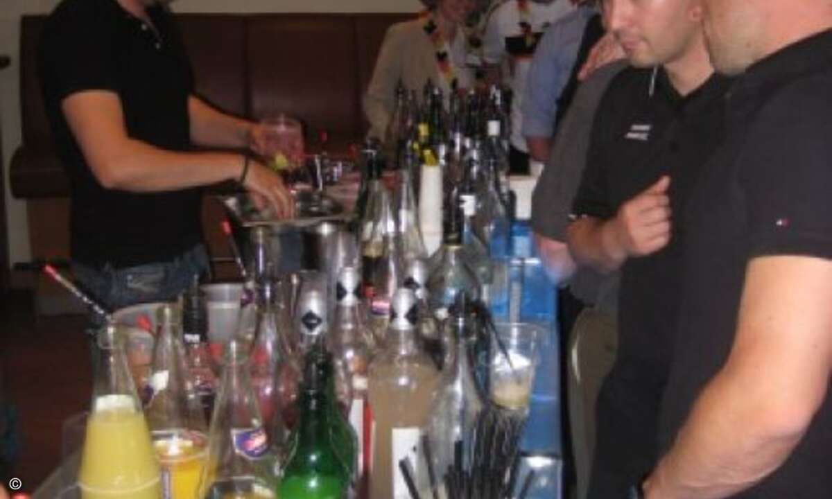 Auch die Cocktails waren sehr begehrt (Bild: CRN)