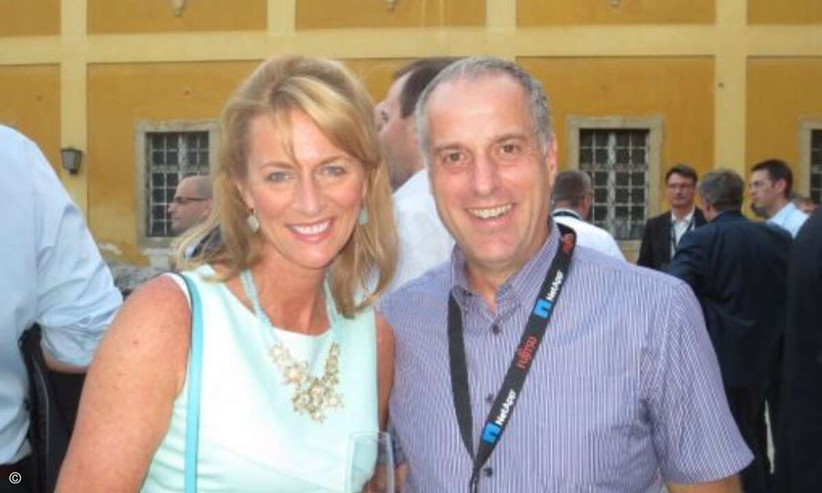 Charmeoffensive vor dem Gala Dinner: NetApps Marketingchefin Julie Parish mit Avi Norman (TIE)
