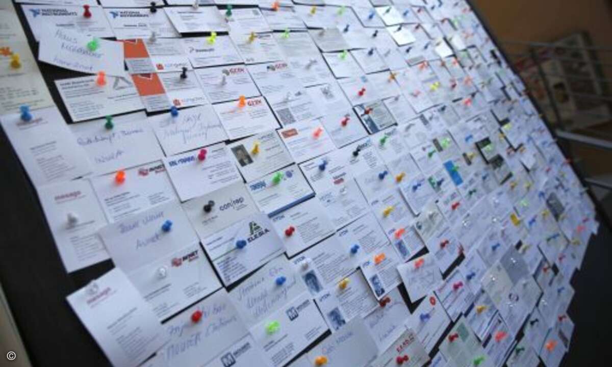 Die Branchengäste hinterliesen ihre Visitenkarte. (Foto: WEKA FACHMEDIEN)