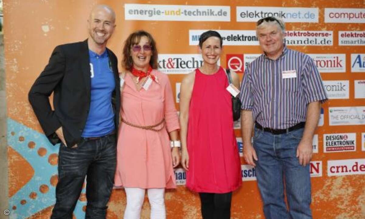 CRN-Publisher Matthäus Hose (v. links), Heike Fuchs von der BMW Group München, Karin Hernik von APC by Schneider Electric und CRN-Chefredakteur Martiny Fryba. (Foto: WEKA FACHMEDIEN)