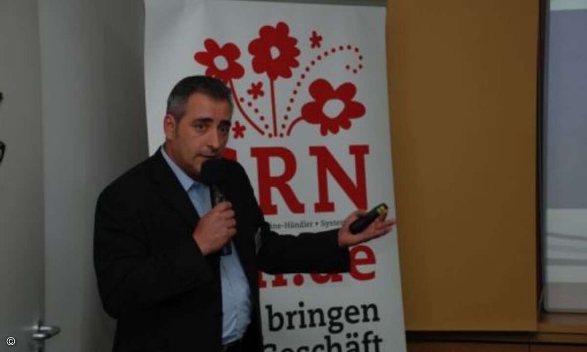 ... und Macario López Monrobé referierten über sichere Kontrolle und Verwaltung von Systemen durch Remote-Zugriff. (Foto: CRN)