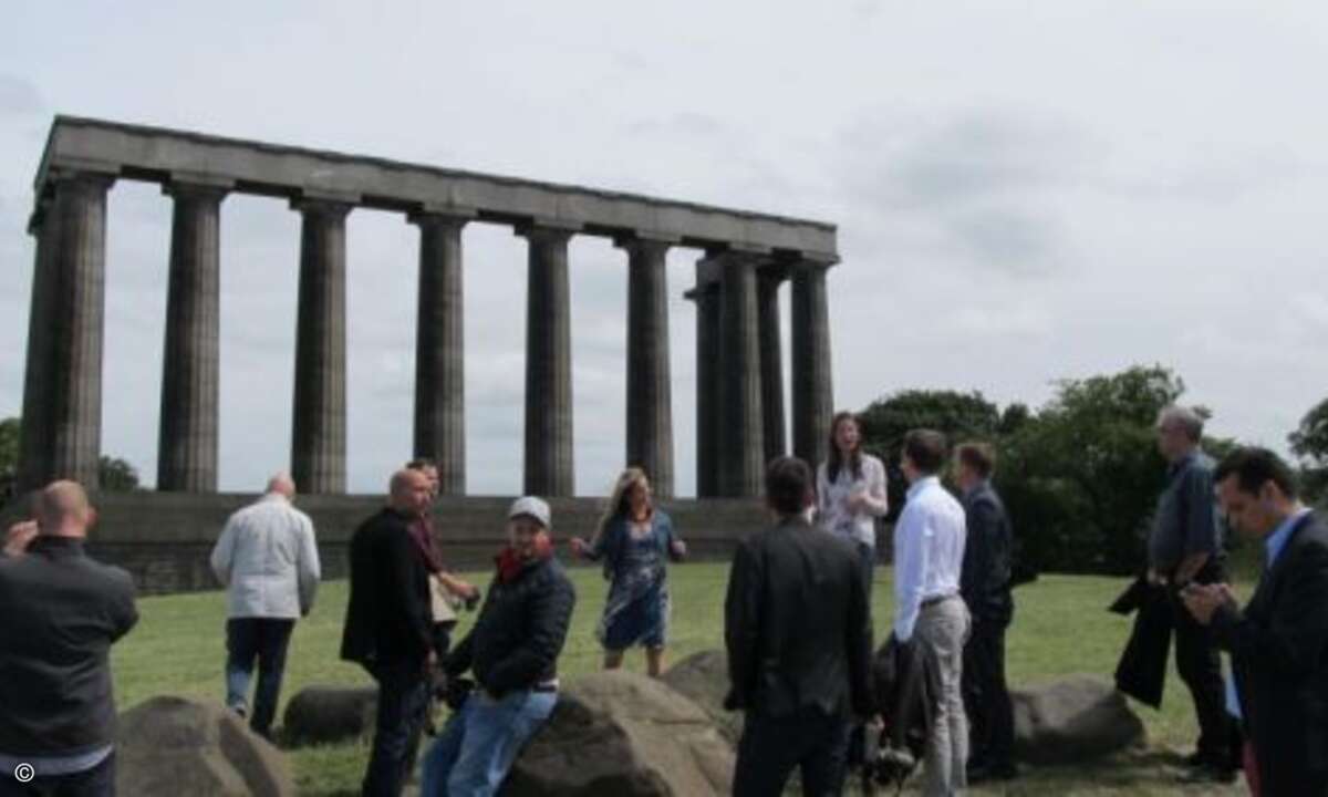 Ebru Hamilton (Mitte oben, GFI Max Marketing) wohnt in Edinburgh und gibt die versierte Stadtführerin. (Foto: Acmeo)