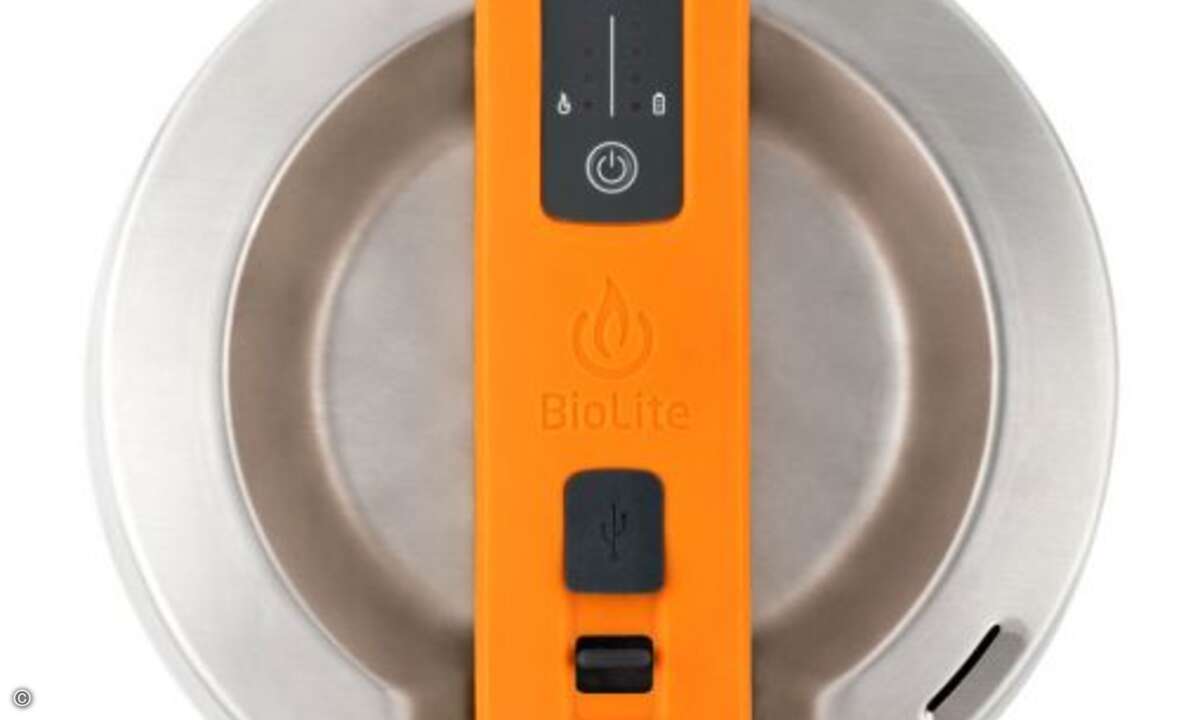 Der leichte und handliche KettleCharge... (Foto: BioLite)