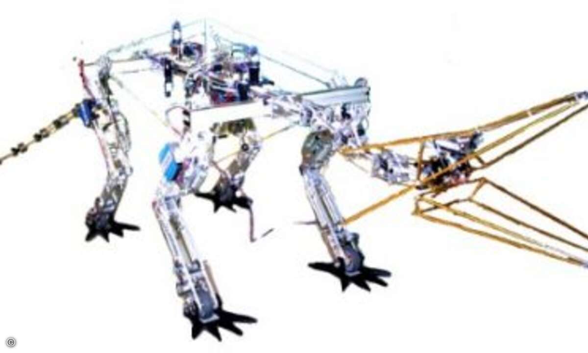 Am Anfang des umfangreichen Projekts standen detaillierte Berechnungen und Simulationen. Mehrkörpersimulationen mit Hilfe von Simpack bildeten die vielfältigen dynamischen Bewegungsvorgänge ab. Lebensdauer-, Dauerfestigkeits- und Temperatursimulation