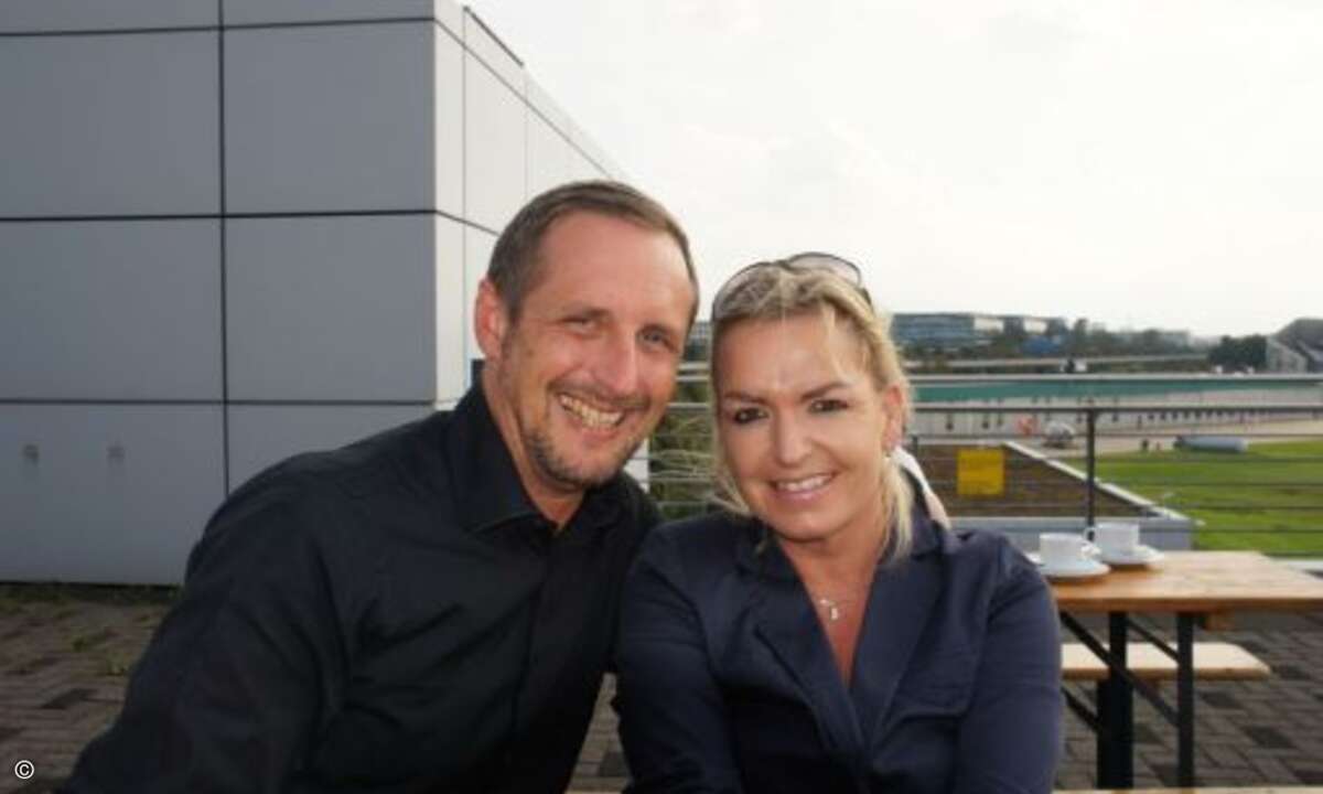 Kaffeepause: Stefan Rathofer-Kilic (Kyocera) mit Carolin Schlüter (CRN) (Bild: CRN)