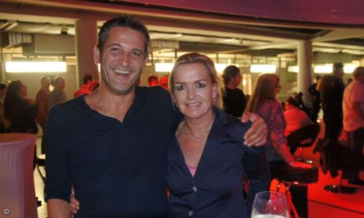 Dieter Rahe (Schneider Electric) und Carolin Schlüter (CRN) (Bild: CRN)