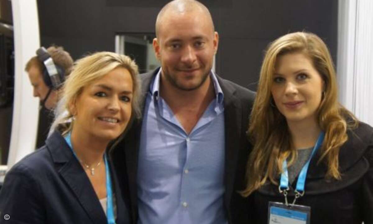 Carolin Schlüter (links) von der CRN gemeinsam mit Niels Leibküchler (Wick Hill) und Sandra Huber (CRN). (Foto: CRN)