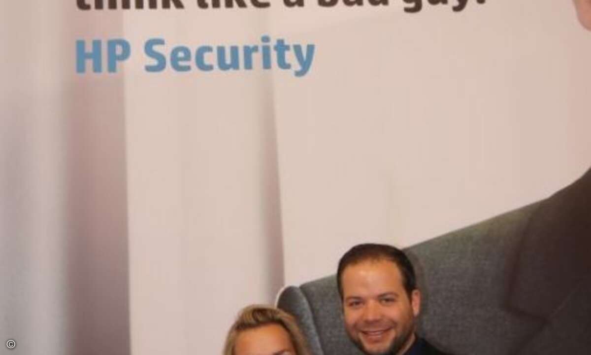 Carolin Schlüter (CRN) und Sebastian Christe von HP. (Foto: CRN)
