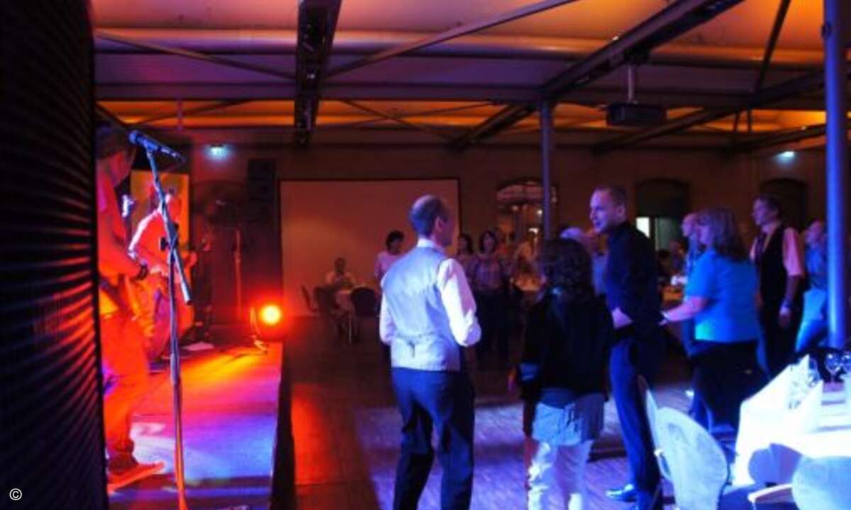Die Gäste tanzten und feierten bis spät in die Nacht (Bild: CRN)