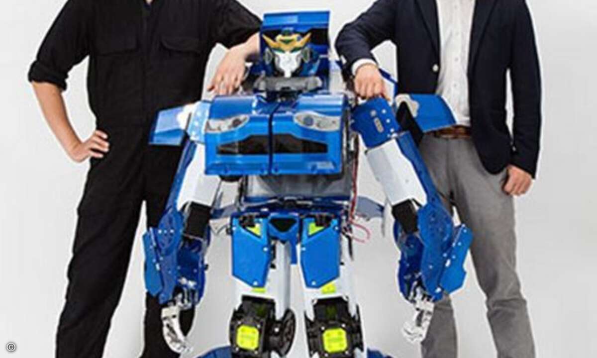 Die Transformer-Schöpfer Kenji Ishida (links) und Wataro Yoshizaki (Foto: j-deite.jp)