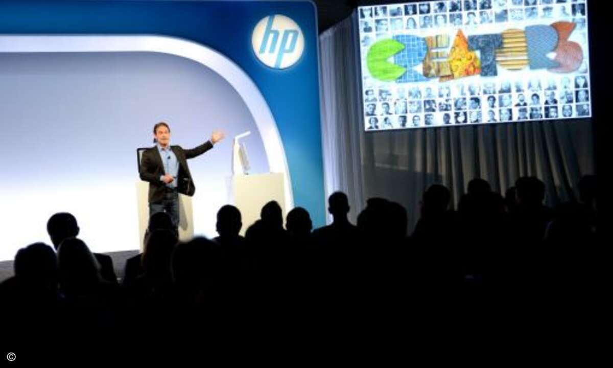 Ron Coughlin, Senior Vice President und General Manager von HPs Consumer PC and Solutions Business Unit, bei der Präsentation des »HP Sprout« (Foto: Evan Agostini/Invision for HP/AP Images)