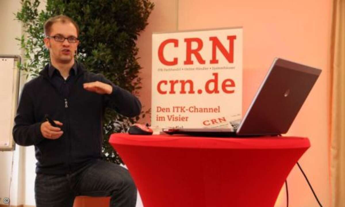 Buchautor Joel Kaczmarek referierte über den Spirit in Startups (Foto: A. Juranits)
