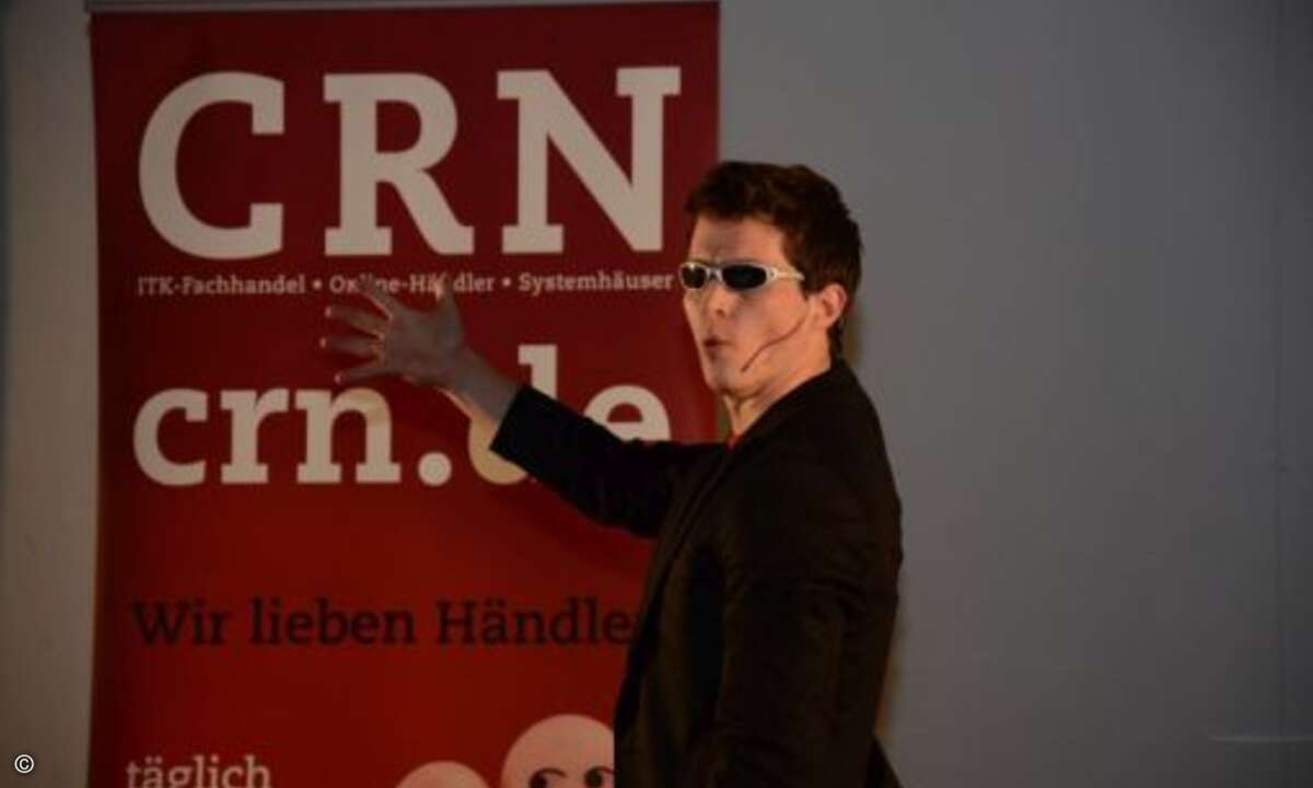 Zauberkünstler Christian Bierbrauer verblüffte mit seinen Tricks die Gäste (Foto: A. Juranits)