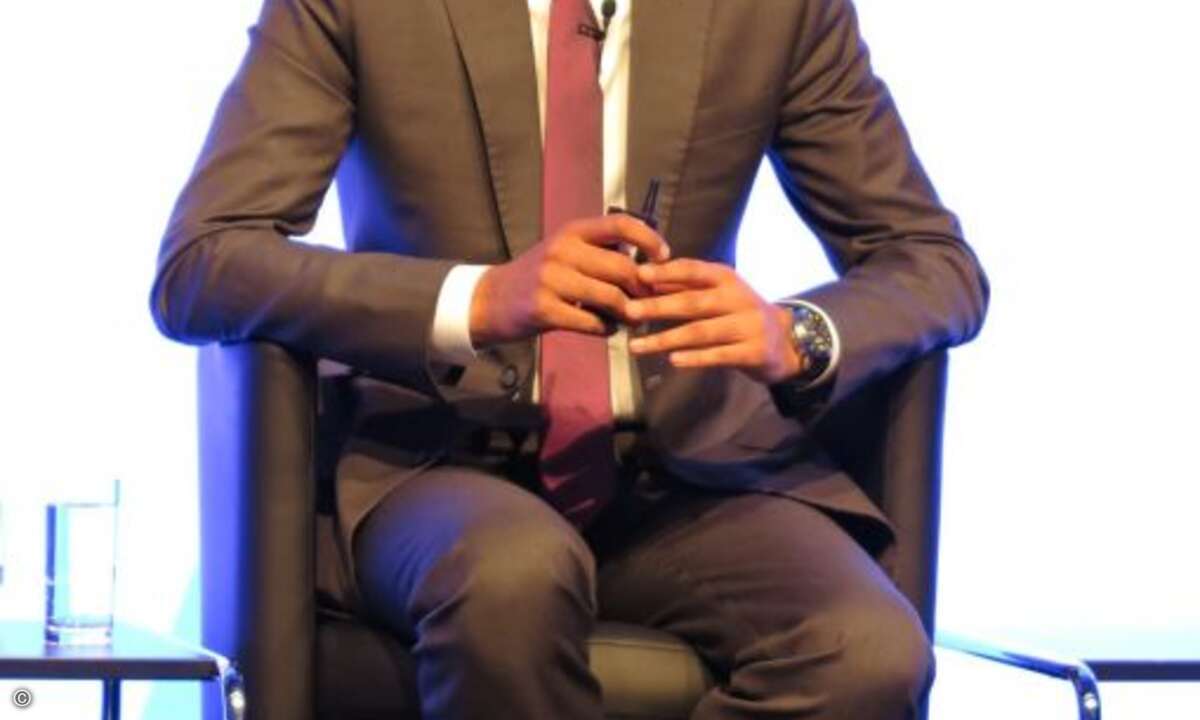 Irfan Khan, CTO Global Customer Operations bei SAP, auf einer Podiumsdiskussion (Foto: CRN)