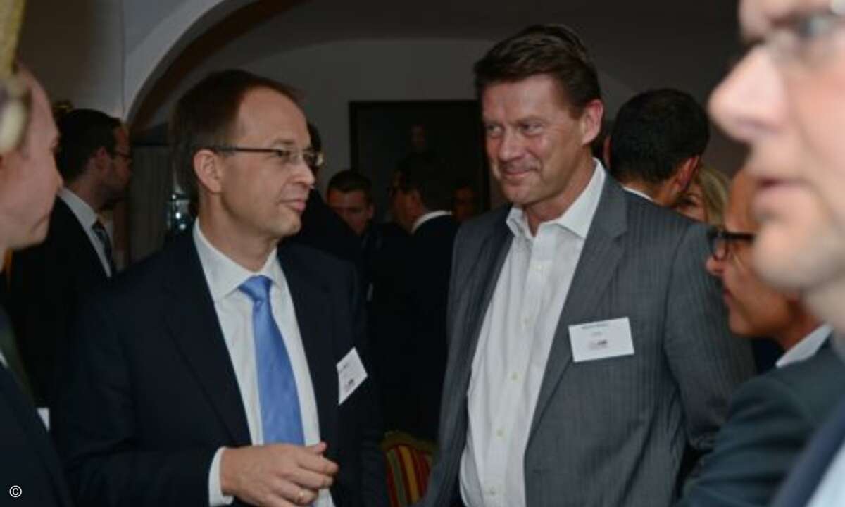 Gordon Mühl (SAP) und Martin Böker (EMC) erkärten den Gästen große Datenbanken bei Bedarf in ganz kleinen Schritten (Foto: CRN)