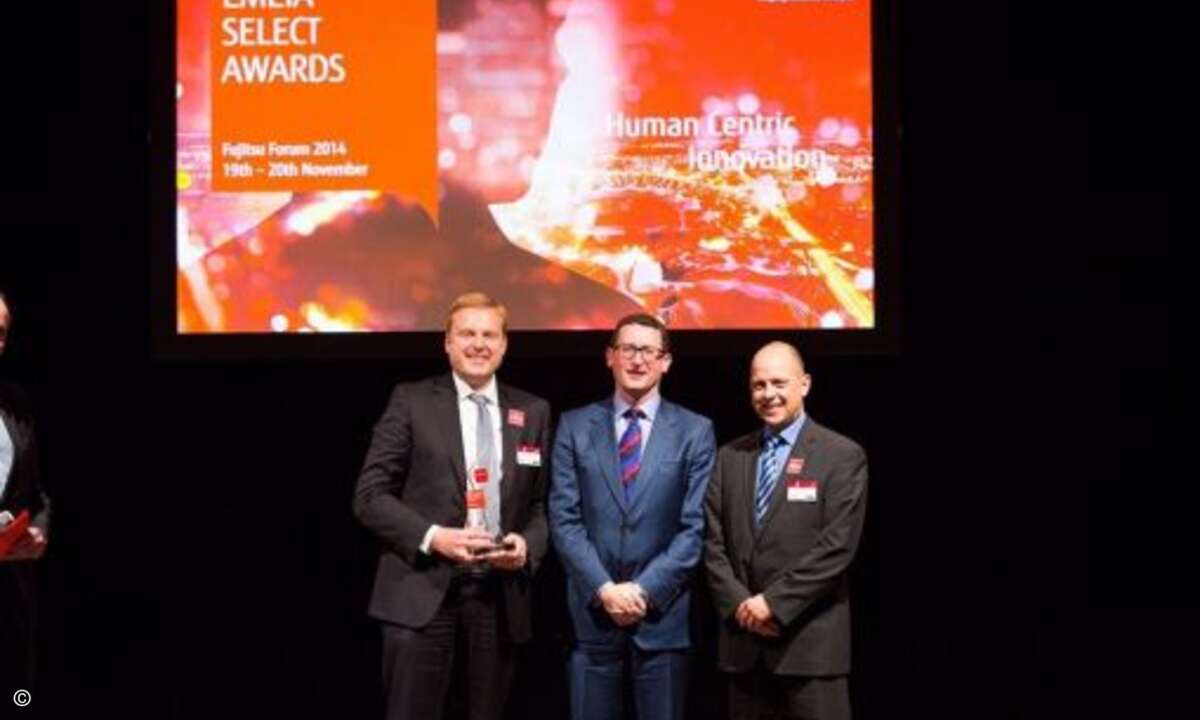 Eine besondere Auszeichnung erhielt Fujitsu-Partner Bechtle mit dem neuen SELECT Excellence Award für beständige beispielhafte und herausragende Leistung(Foto: Fujitsu)