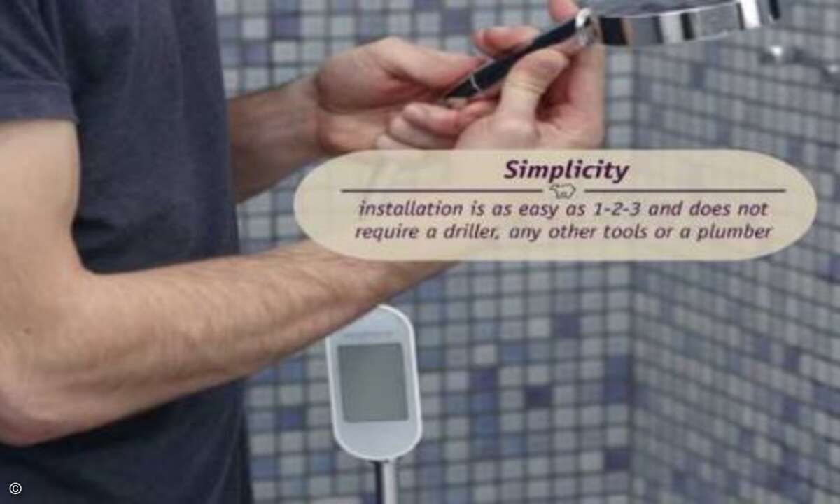 Die Installation des Smart Meters erfolgt einfach innerhalb weniger Minuten... (Foto: Amphiro / Kickstarter)