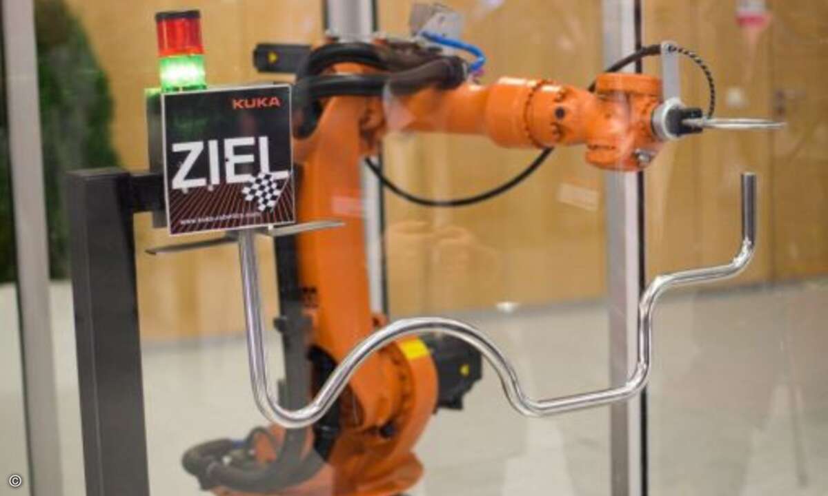 ...oder Industrieroboter wurden gezeigt(Foto: Fujitsu)