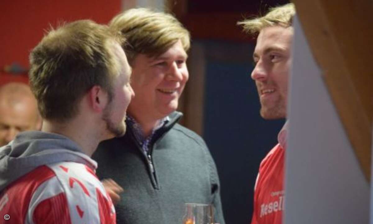 Das CRN-Team bespricht die Fahr-Strategie (Foto: CRN)