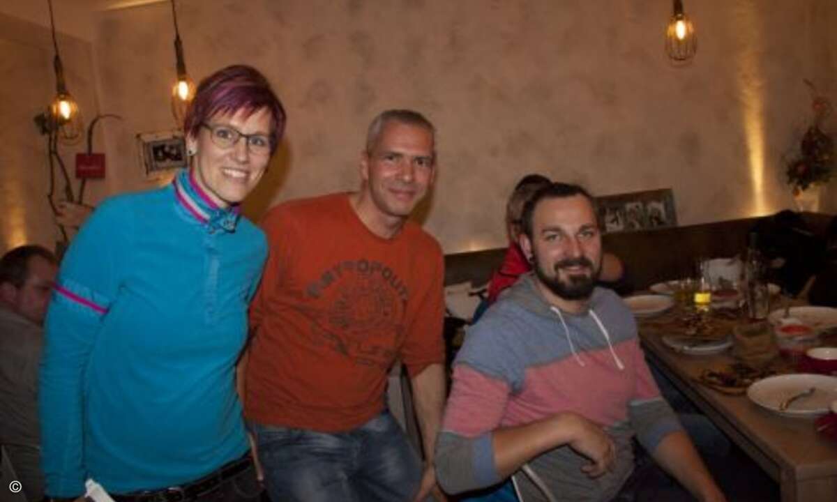 Leser Michael Taubner mit Kati Wilhelm und Alexander Wolf (Foto: Eset)