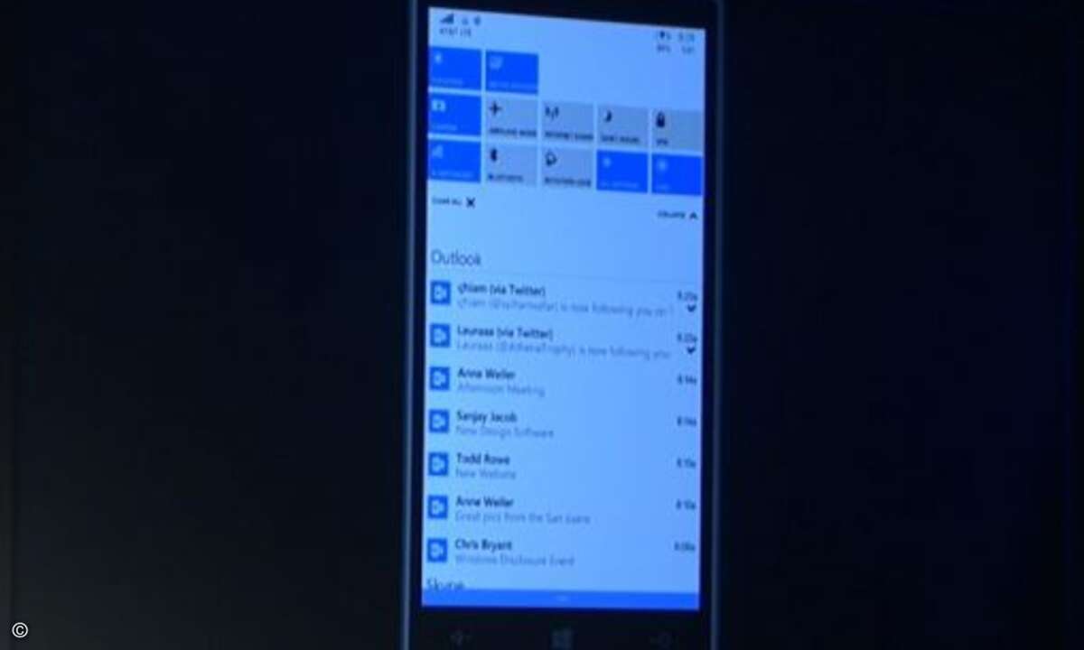 Das Info-Center zeigt mehr Schnelleinstellungen als bisher an (Foto: Screenshot)