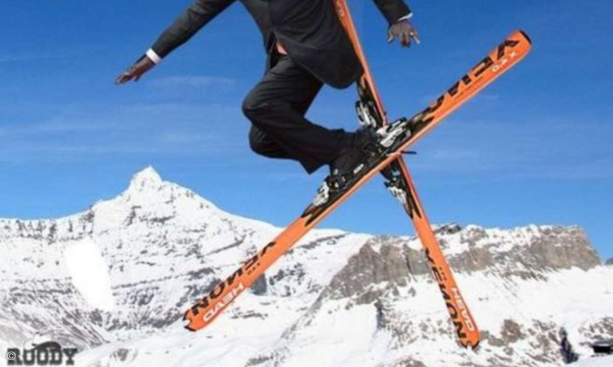 Ski-Freestyle ist für das Staatsoberhaupt von Simbabwe ebenfalls kein Problem (Screenshot: Twitter)