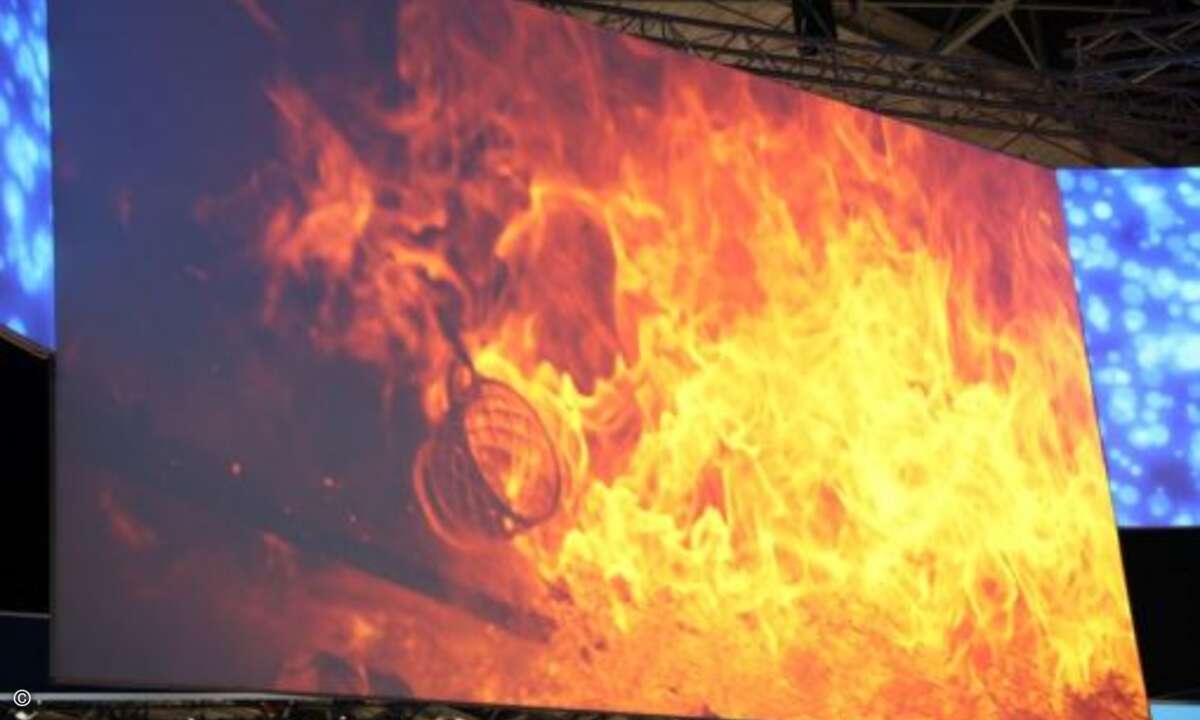 Viele der gezeigten Displays sollen mit immer größeren Diagonalen und höheren Auflösungen überzeugen (Foto: CRN)