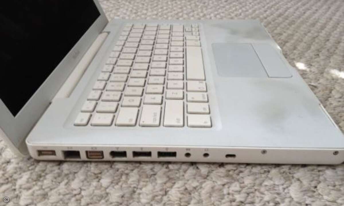 Über welchen Eingang der Geist sich in den Rechner geschlichen hat, ist nicht bekannt (Foto: Screenshot eBay)