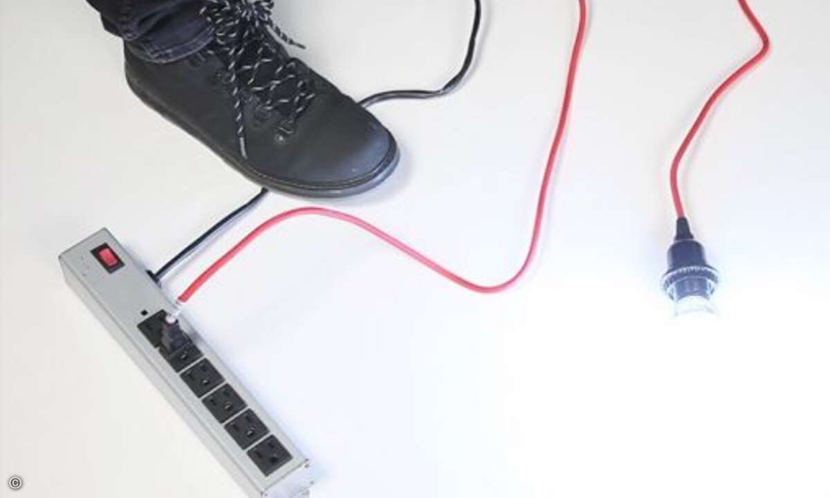 Ein Tritt aufs Kabel und die Stromzufuhr wird unterbrochen (Foto: Fluid Interfaces Group / MIT)