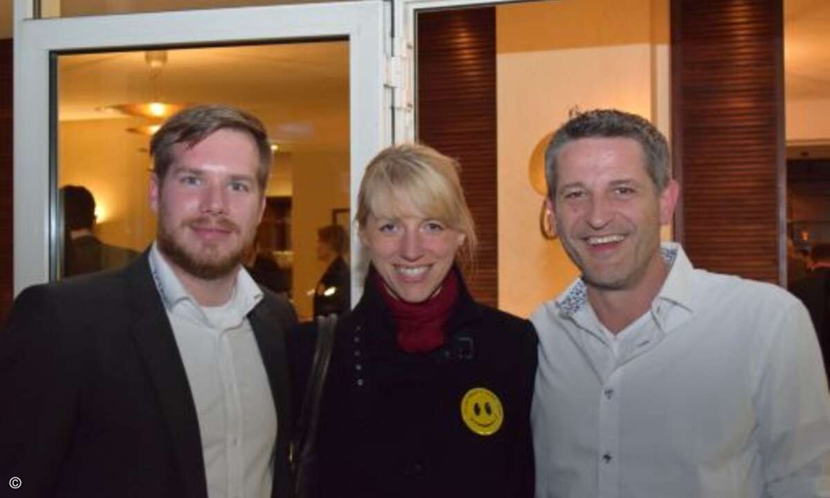 Jan Koch und Ramona Hieß (beide TP-Link) zusammen mit Dieter Rahe (APC)