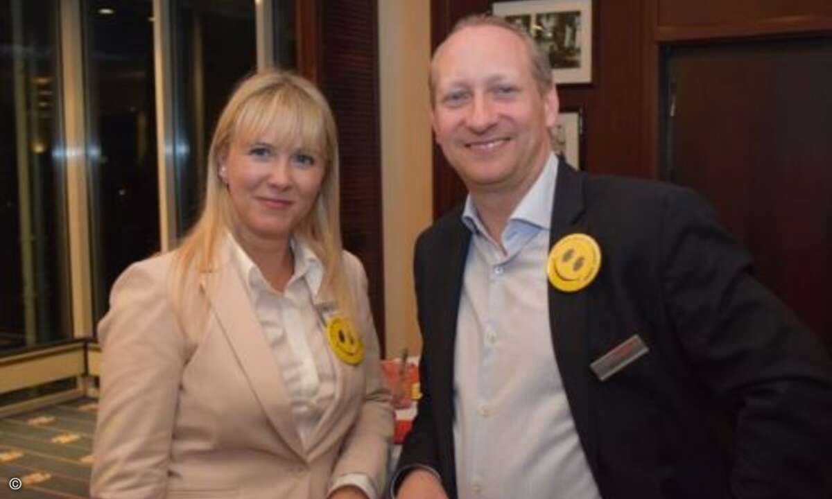 Jana Grosse von Symantec zusammen mit Mirco Rusch von Buffalo