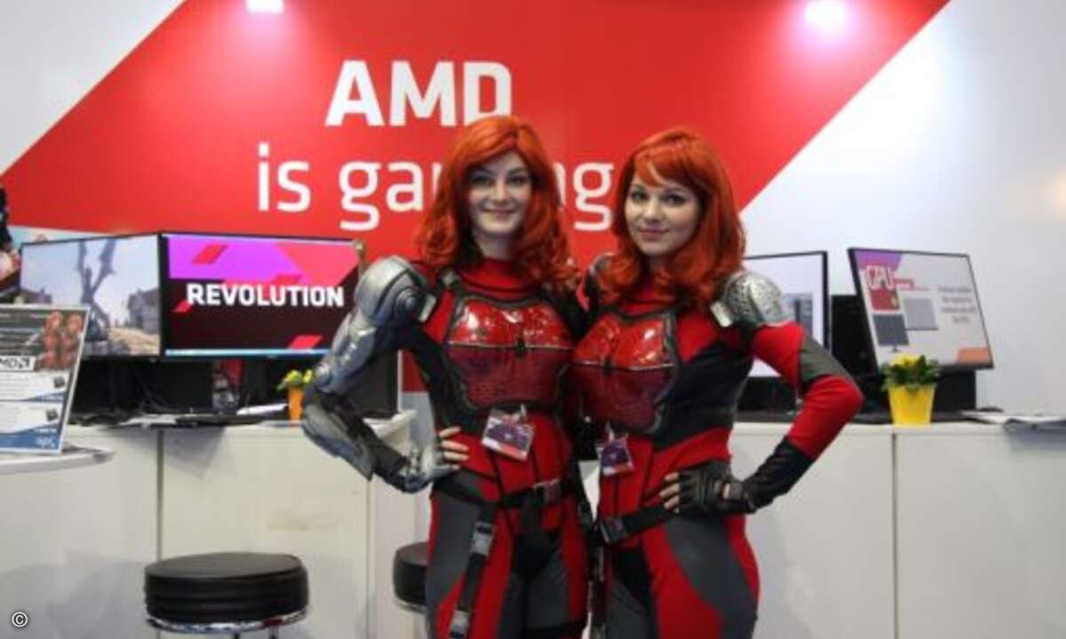 Echte Cyber-Beauties (wie hier bei AMD) dürfen auf der CeBIT nicht fehlen! (Bild: CRN)