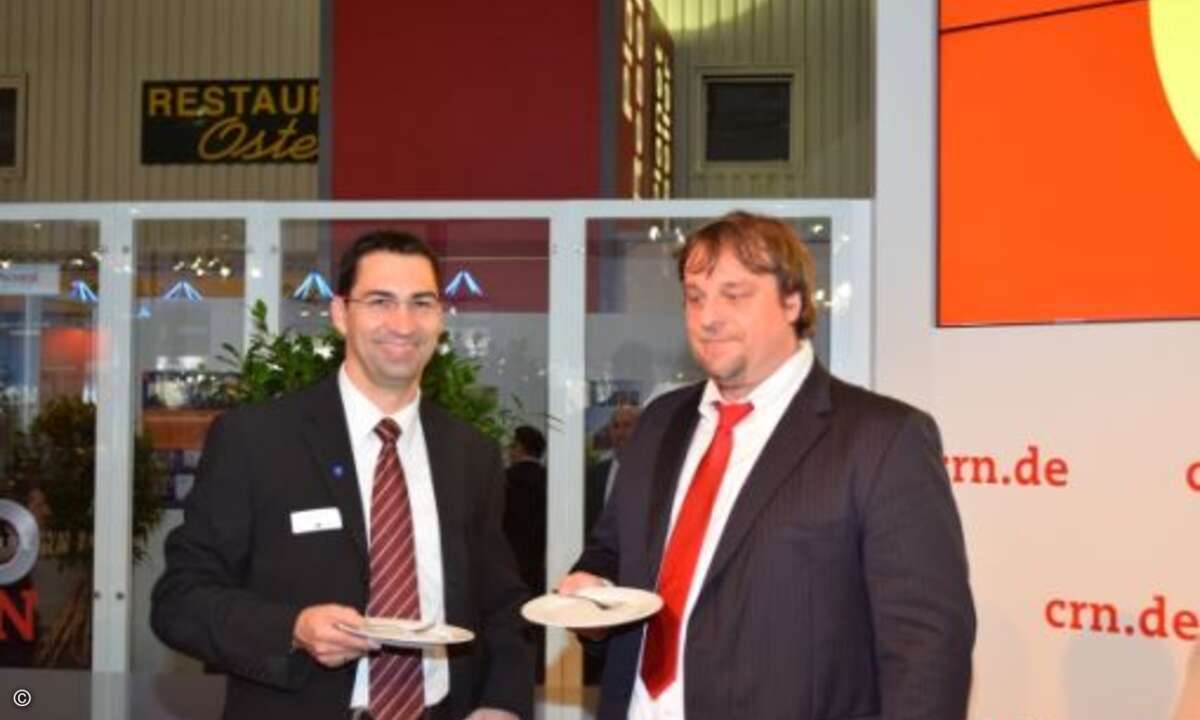 ... und mundete allen Beteiligten hervorragend, darunter auch Steffen Buck (Deutsche Messe) und Lars Bube (CRN) (Foto: CRN)