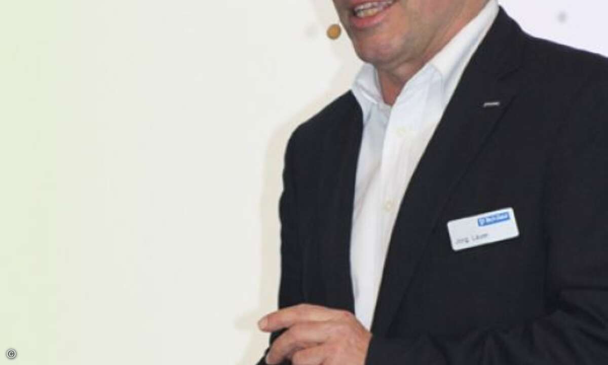 Gastgeber und Datech-Chef Jörg Lauer hielt die Eröffnungsrede zum Motto »Transform to win!« (Bild: Tech Data)