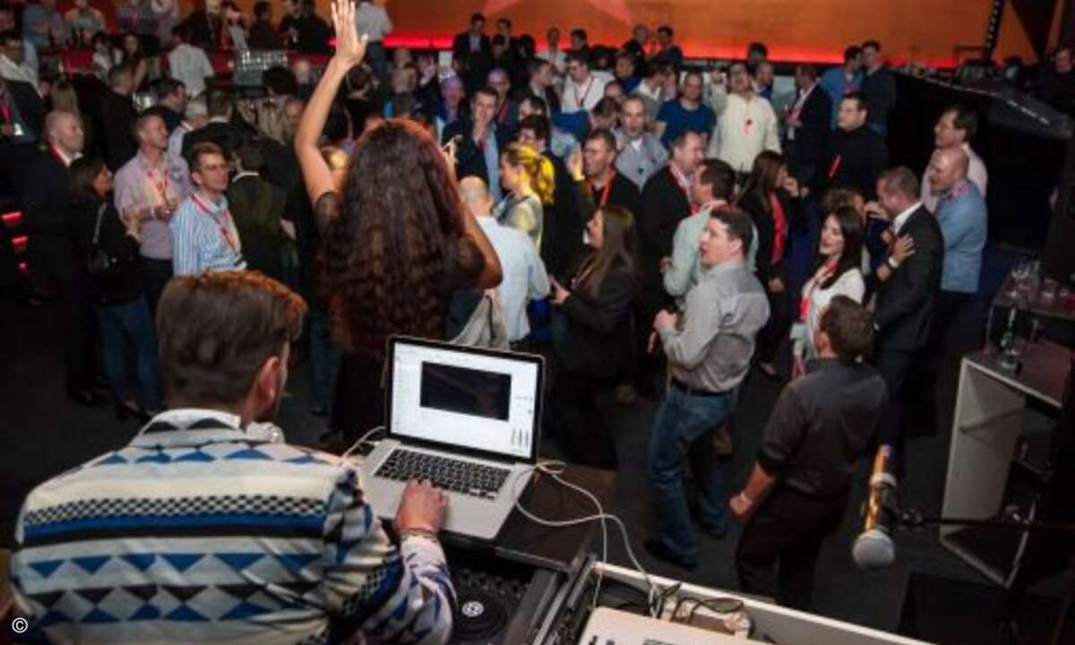 und brachte alle auf die Tanzfläche (Bild: Lenovo/COMEO Werbung PR Event)