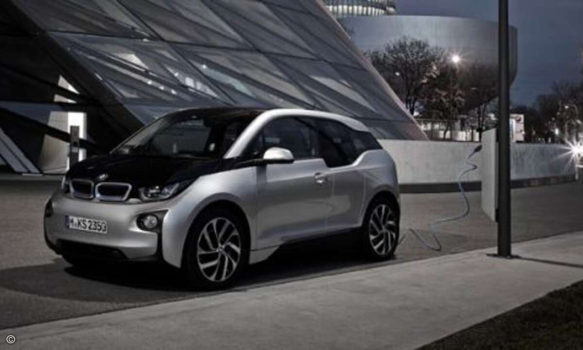 Klarer Sieger: Vom BMW i3 wurden 2014 insgesamt 2.231 Fahrzeuge verkauft. Dabei wurden sowohl die Modelle mit reinem Elektroantrieb als auch jene mit Verbrennungsmotor zur Reichweitenverlängerung (Range Extender) gezählt. (Foto: BMW)