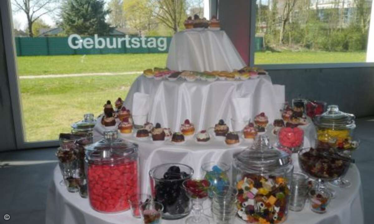 In Essen feierte Toshiba auch den 30. Geburtstag seiner Notebooks (Bild: CRN)