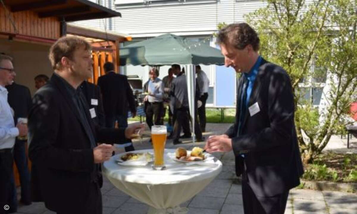 Bei Essen und Bier fand der Solution Day seinen Ausklang (Foto: CRN)