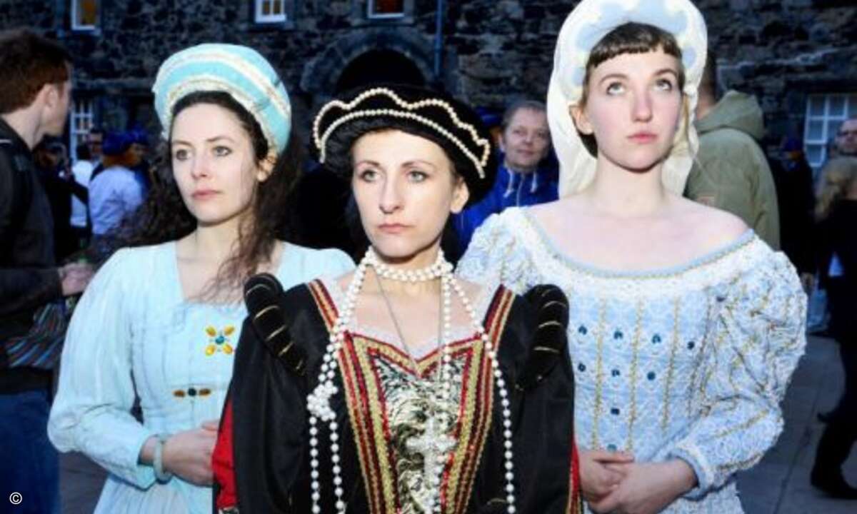 Die Damen beobachten das Geschehen (Foto: F5 Networks)